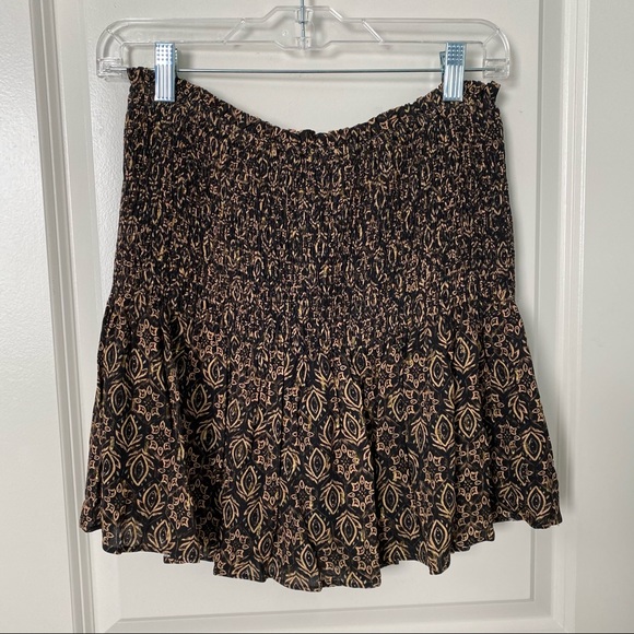 SOLD🛍️ Zara Printed Mini Skirt - Picture 2 of 6